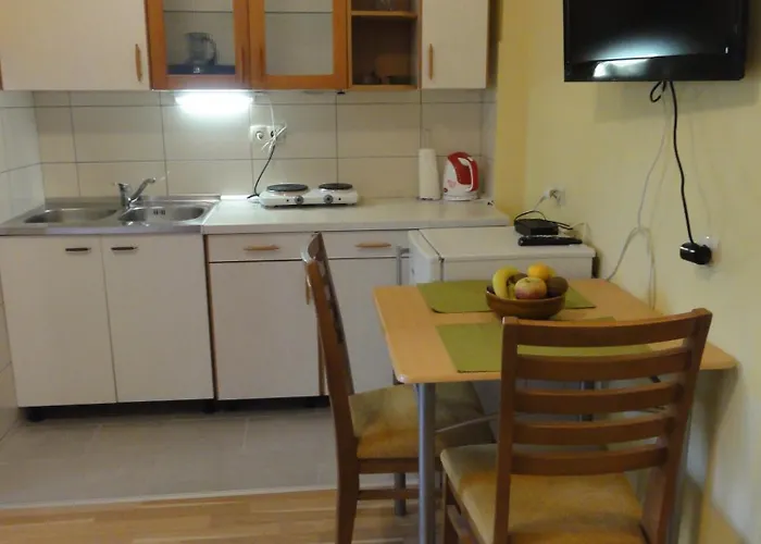 Konukevi Guest Neno 3*