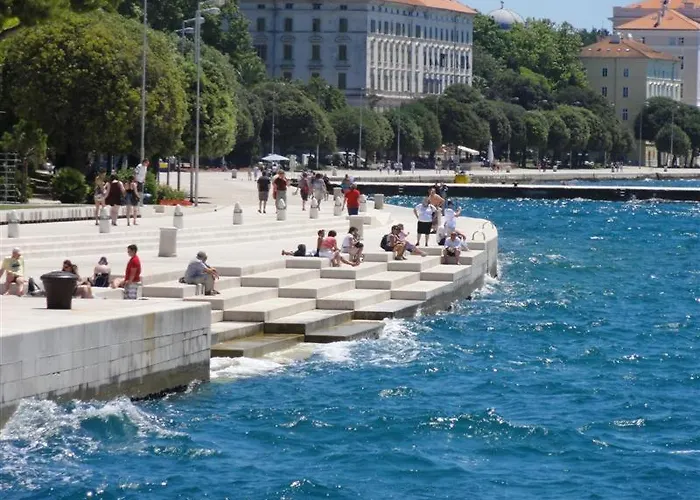 Guest Neno Konukevi Zadar